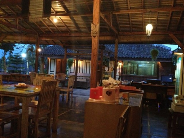 Jhabu Resto